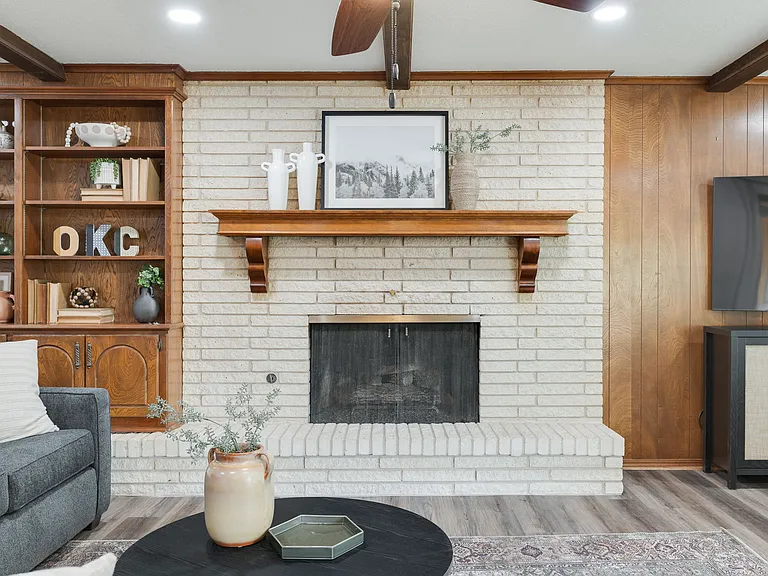 3121 Kent Dr — Photo 9