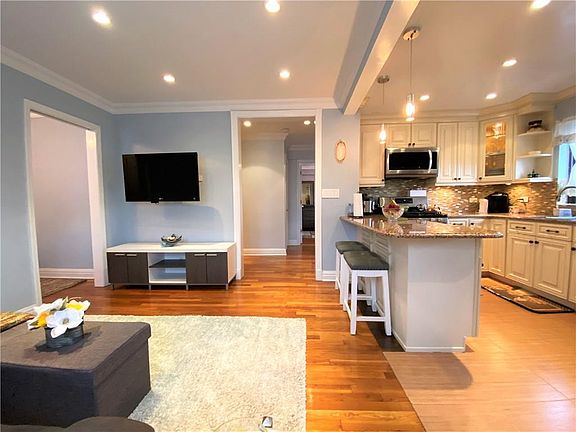 2nd image of 304 Bay 17 St APT C3