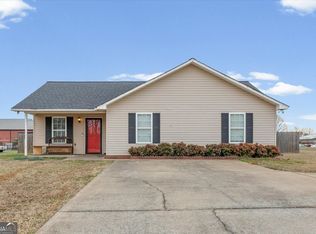 8 Stonegate Dr, Cedartown, GA 30125