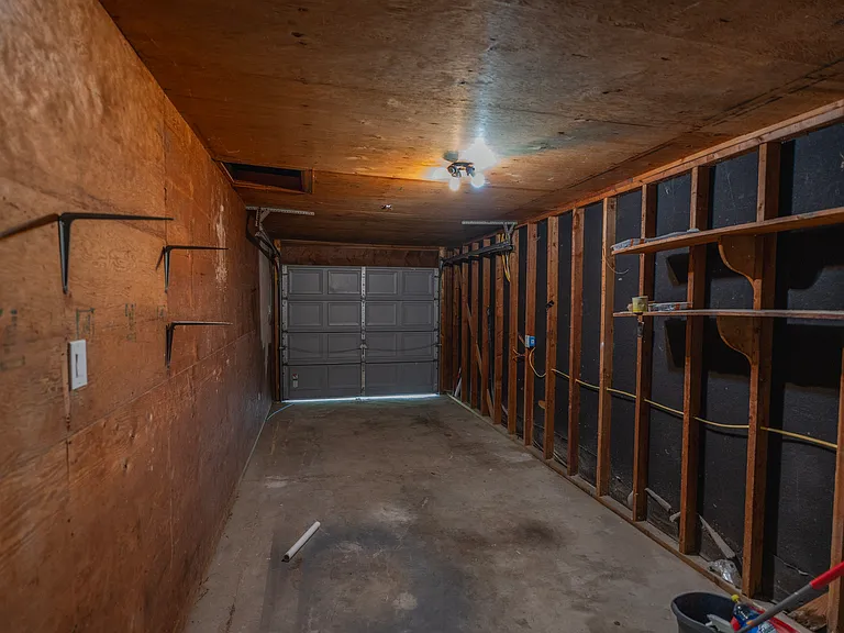 2110 Spikes St — Photo 19