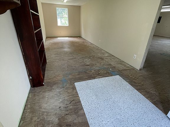 5th image of 1406 Old Estill Springs Rd