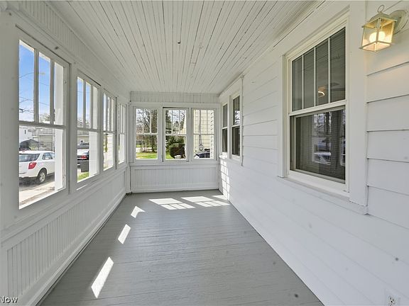 4th image of 422 Snader Ave