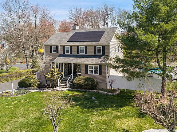 2nd image of 19 Peachtree Drive