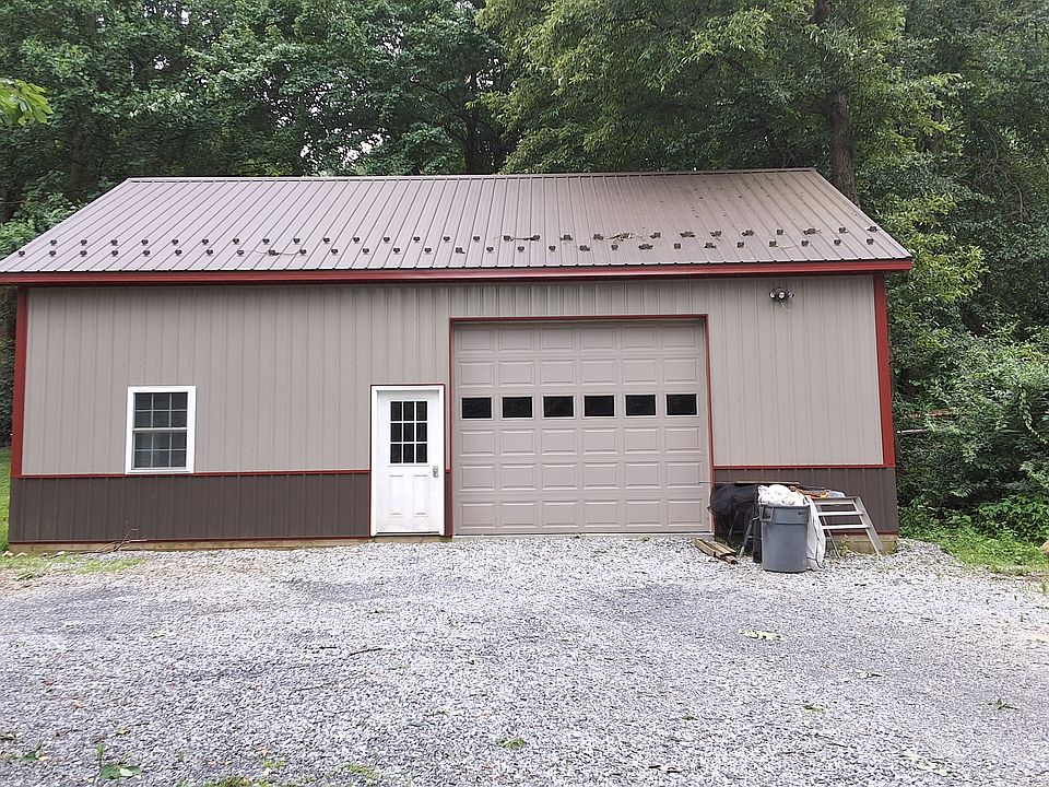 30 x 40 pole barn