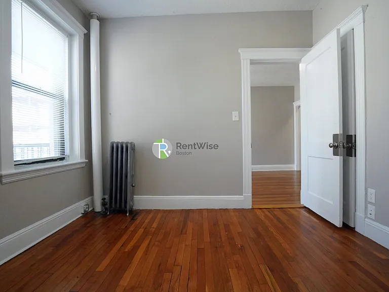 9 Carol Ave #3 — Photo 14