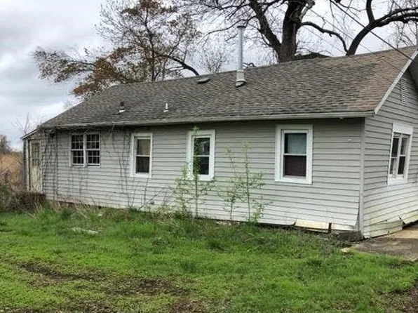 39 Melody Ln, Mantua, NJ 08051