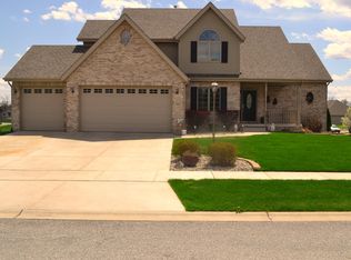 441 Buckingham Ln, Schererville, IN 46375