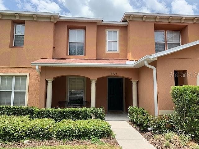 1st image of 6909 Hawthorne Trace Ln
