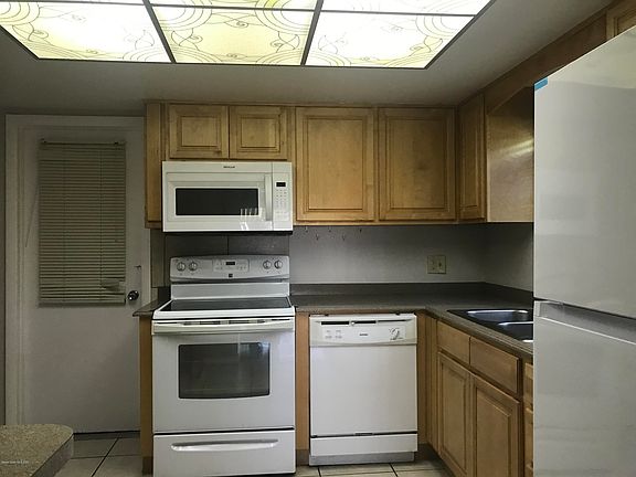 3rd image of 1845 Fairlane Dr #0