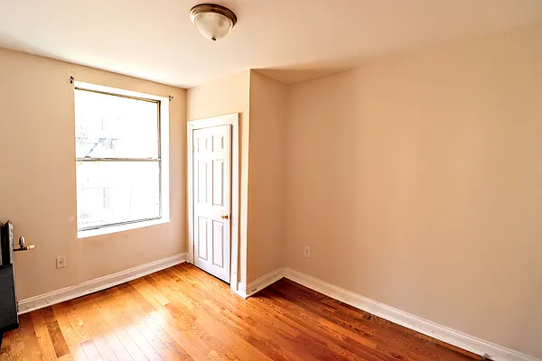 Rented by Abba Realty Associates INC | media 9