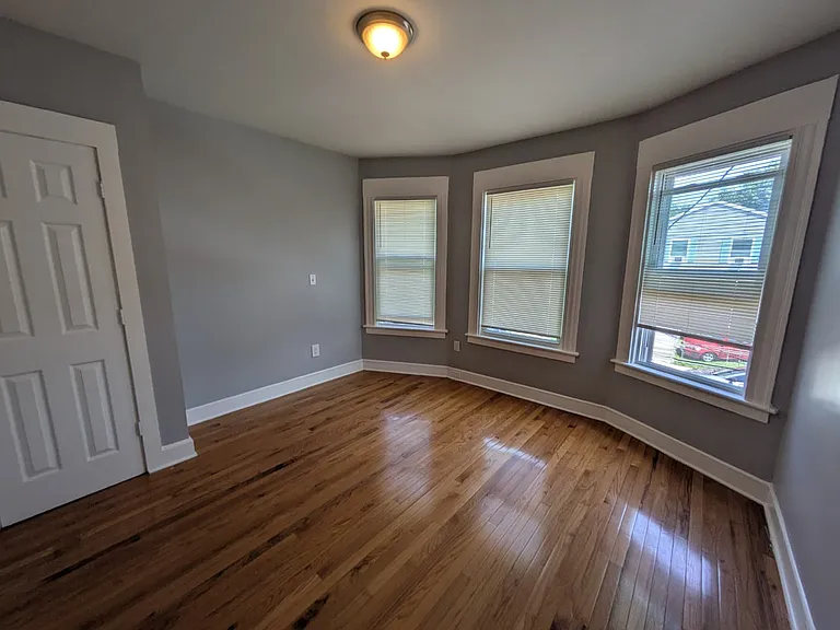 1079 Kossuth St #2A — Photo 6