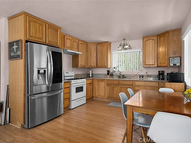 7516 Valaria Dr — Photo 1