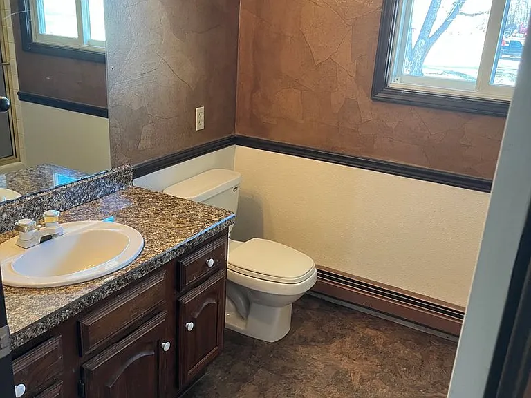 1229 Thiel Rd — Photo 11