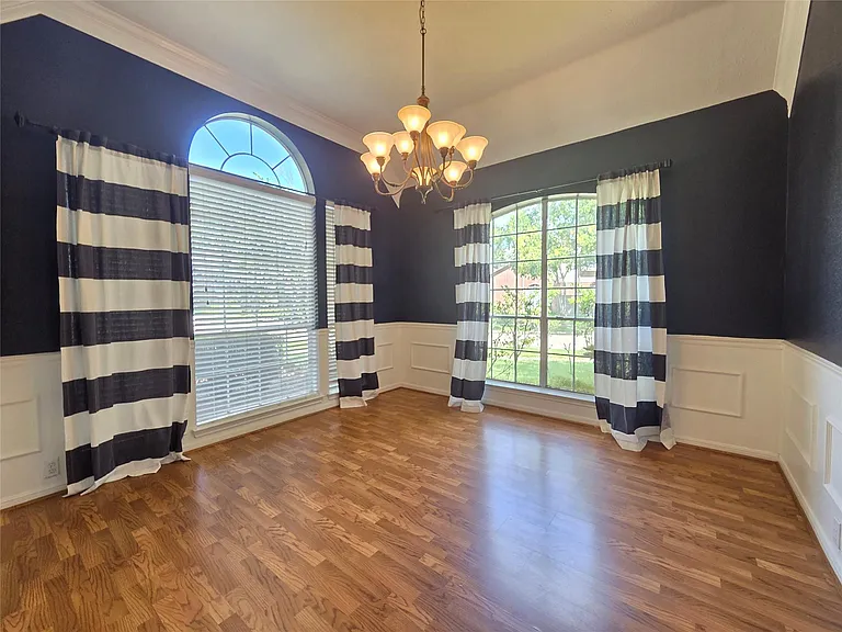 6903 Springcrest Ct — Photo 8