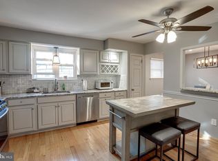 174 Schoolhouse Ln, Mount Laurel, NJ 08054