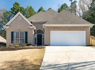 106 Amanda Pl, Pelham, AL 35124