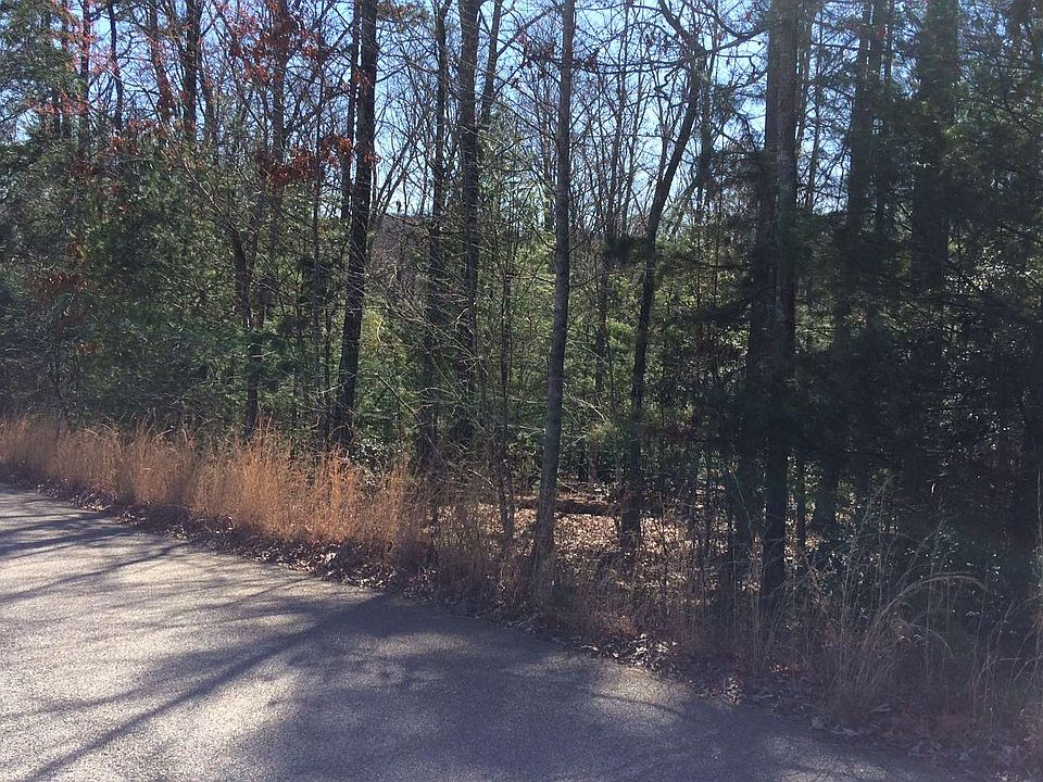 1st image of 4 Autumn Hills Dr