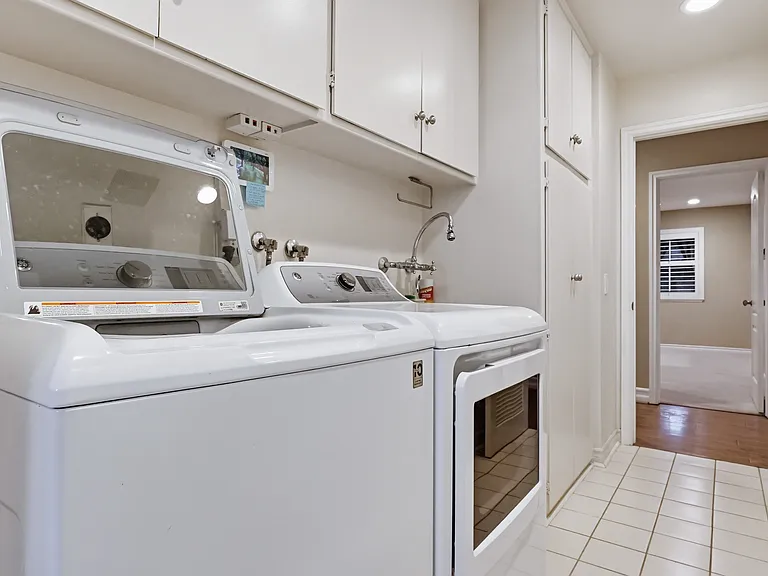 5765 Carell Ave — Photo 15