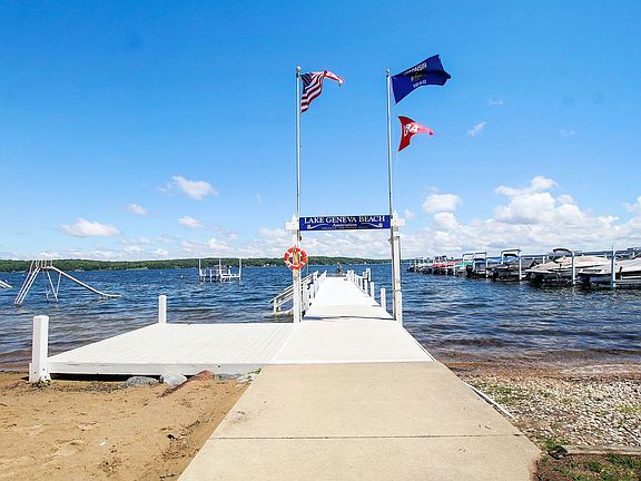 4th image of N1744 W Beach Dr