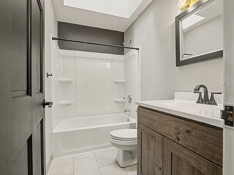 2242 Rosina Dr — Photo 30