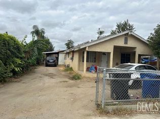 11004 Santa Barbara St, Lamont, CA 93241