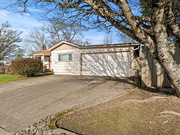 5th image of 2055 NW Beca Ave