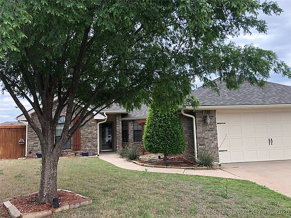 2nd image of 4105 SW Wendy Dr