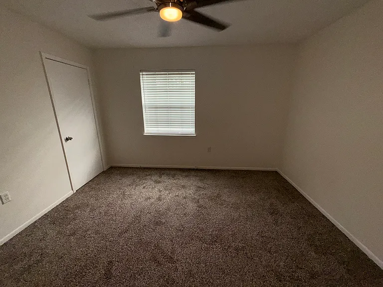 537A Schneider Dr — Photo 21