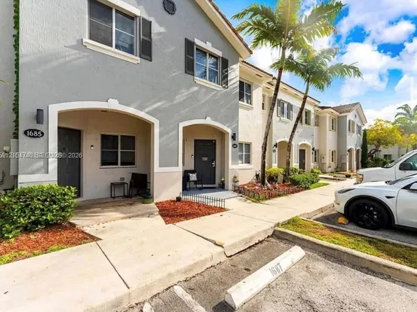 1687 SE 30th St, Homestead, FL 33035