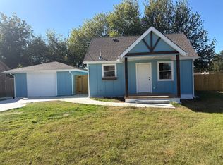 205 NW 2nd St, Tuttle, OK 73089