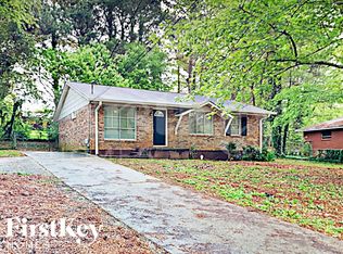 8280 Attleboro Dr, Jonesboro, GA 30238