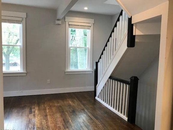 2nd image of 248 N Fullerton Ave