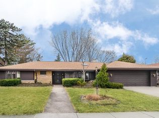 250 Stratford Rd, Des Plaines, IL 60016