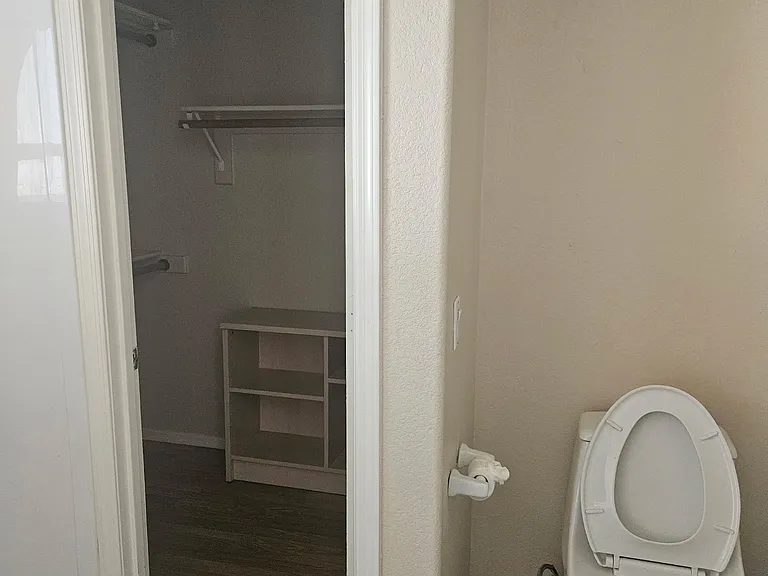 4636 W Laredo St — Photo 12