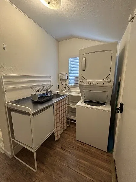 1 bed, 600 sqft, $1,095 — Photo 3