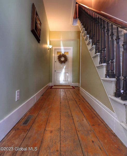 4th image of 238 Green Street