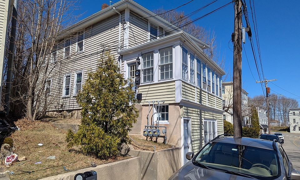 1st image of 13 Forest Ave