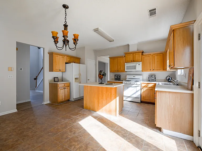 1570 Swan Valley Ct — Photo 17