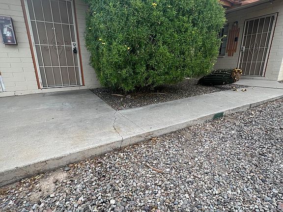 2nd image of 5250 E Bellevue St APT C