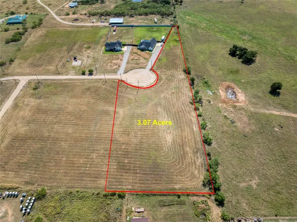 2 Oneal Ln, Jacksboro, TX 76458