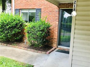 2218 Shadow Valley Rd APT E, High Point, NC 27265