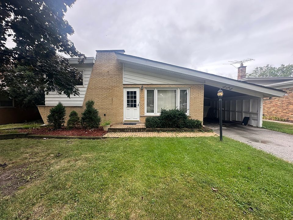 1st image of 828 Warner Ave