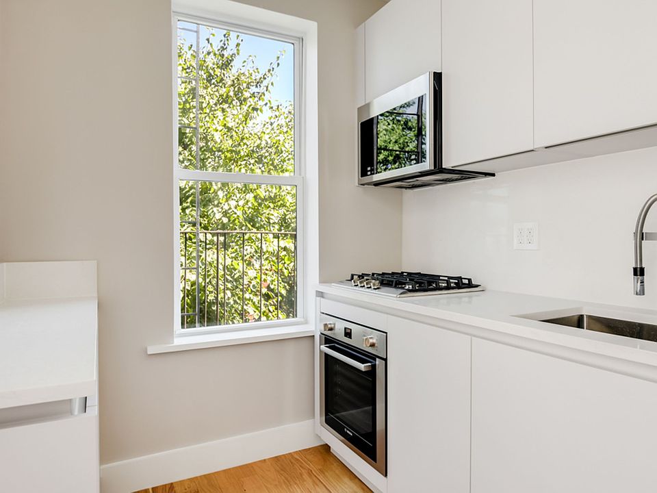 1st image of 409 14th St #4094L
