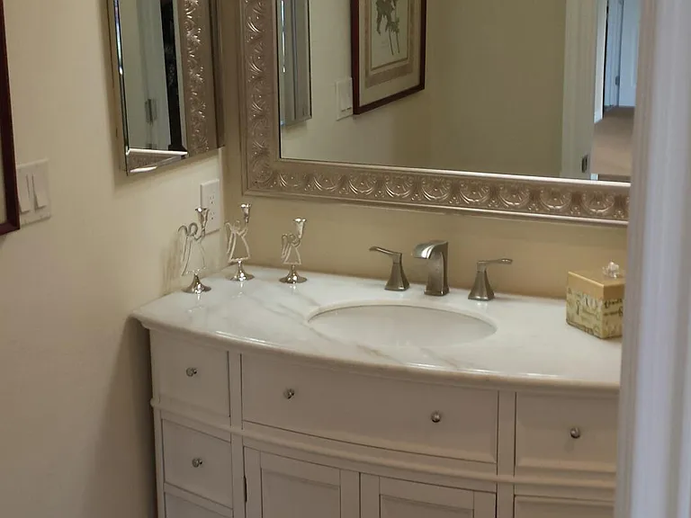1106 Locust Ave #106 — Photo 8