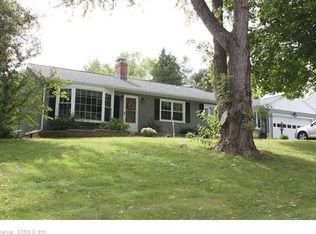 28 Sachem Rd, Wallingford, CT 06492
