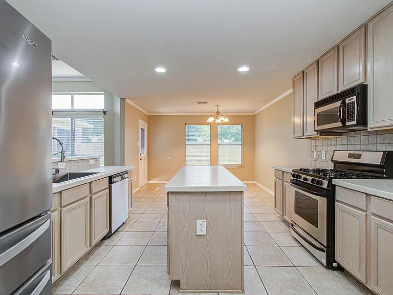 24203 Emory Green St — Photo 22