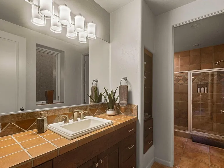 2410 W Entrada Trl #19 — Photo 29