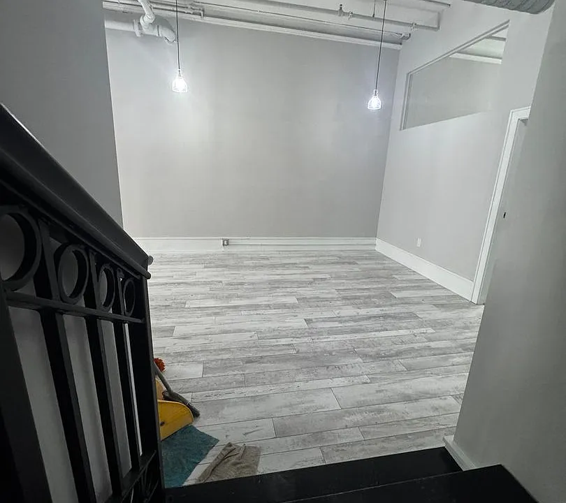 Building Photo 5