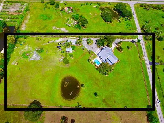 2nd image of 19121 Green Grove Ct