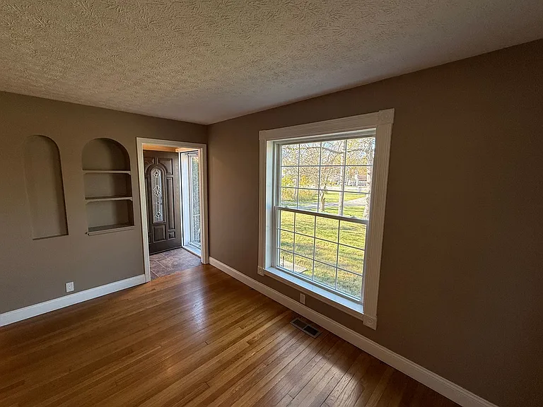 30871 Lorain Rd — Photo 26